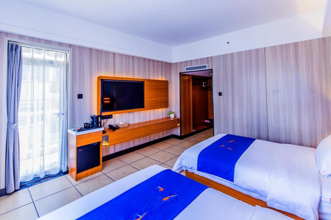 Linda Seaview Hotel Sanya Exterior photo