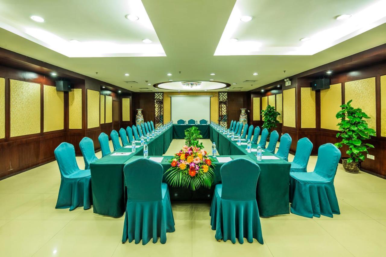 Linda Seaview Hotel Sanya Exterior photo